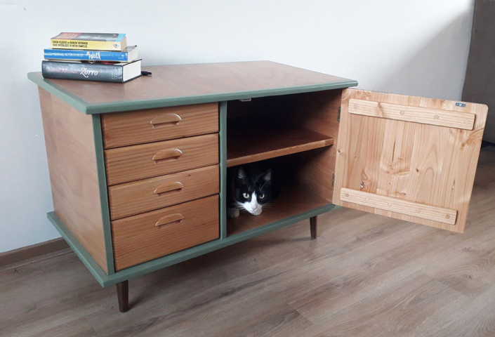 Tv meubel van gepensioneerd hout